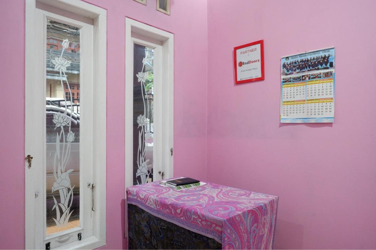 Reddoorz Syariah Near Telaga Warna Dieng Diyeng Ngoại thất bức ảnh