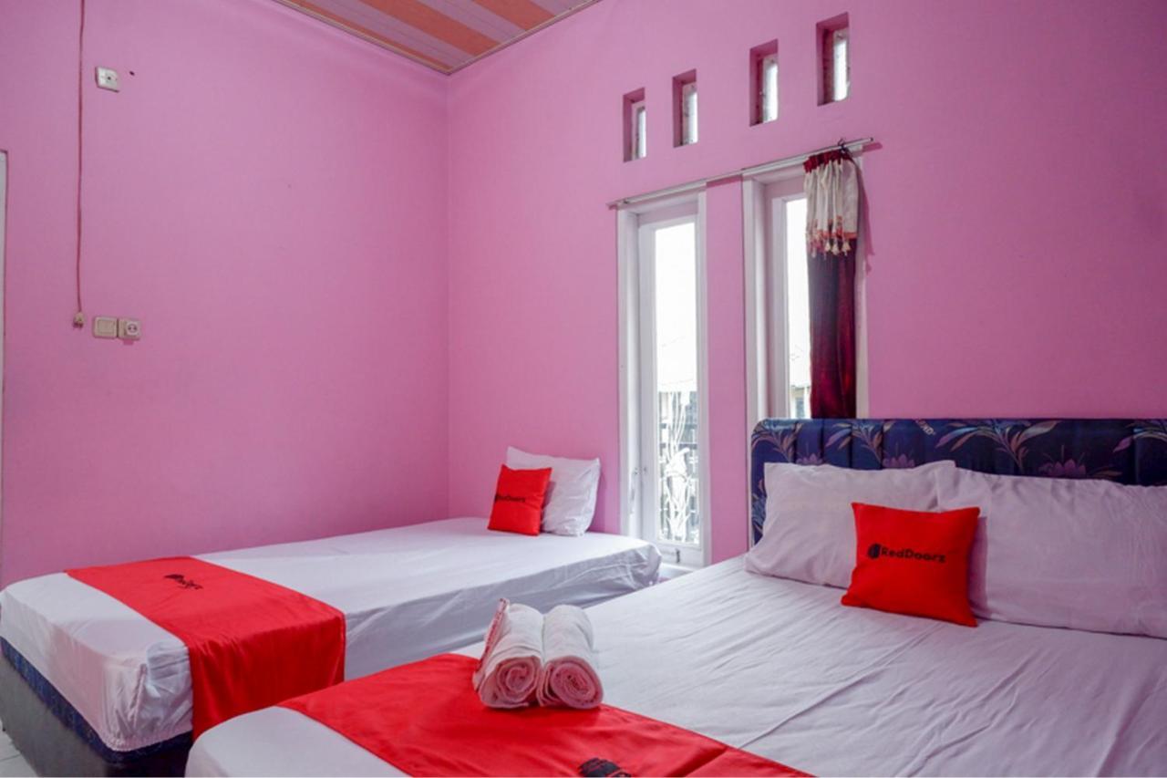Reddoorz Syariah Near Telaga Warna Dieng Diyeng Ngoại thất bức ảnh